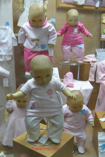 Mannequin babies